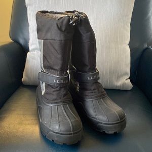 Ll Bean kids snow boots size 3